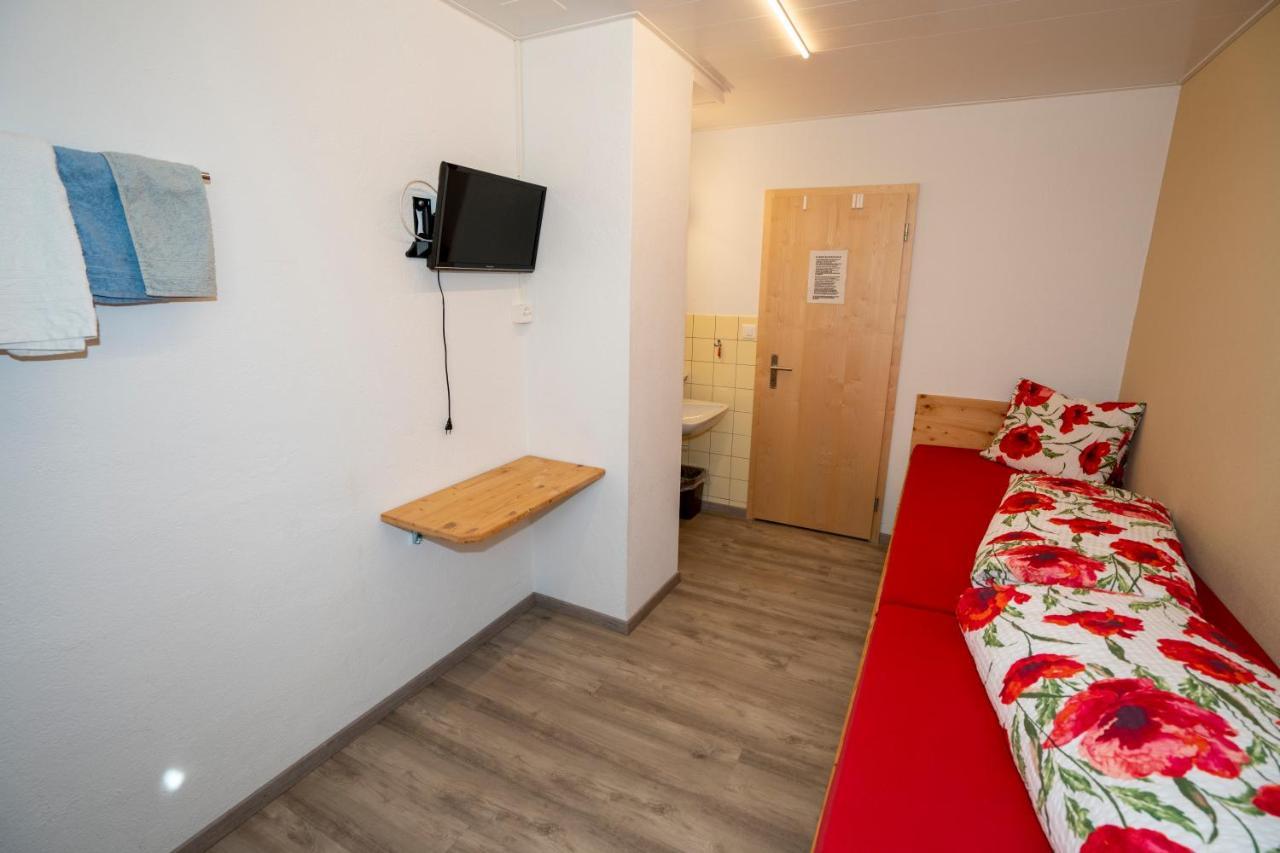 Pensiun Lischana Sent Exteriér fotografie