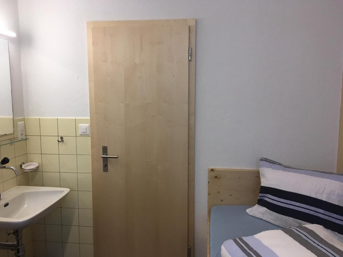 Pensiun Lischana Sent Exteriér fotografie